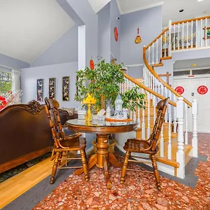 https://charming-private-suite-for-you-richmond.richmond-hotels.com